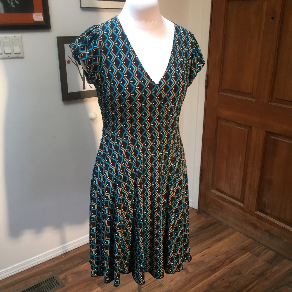 Candies Medium retro pattern dress. blue & brown. A-line skirt. Comfy Stretch.